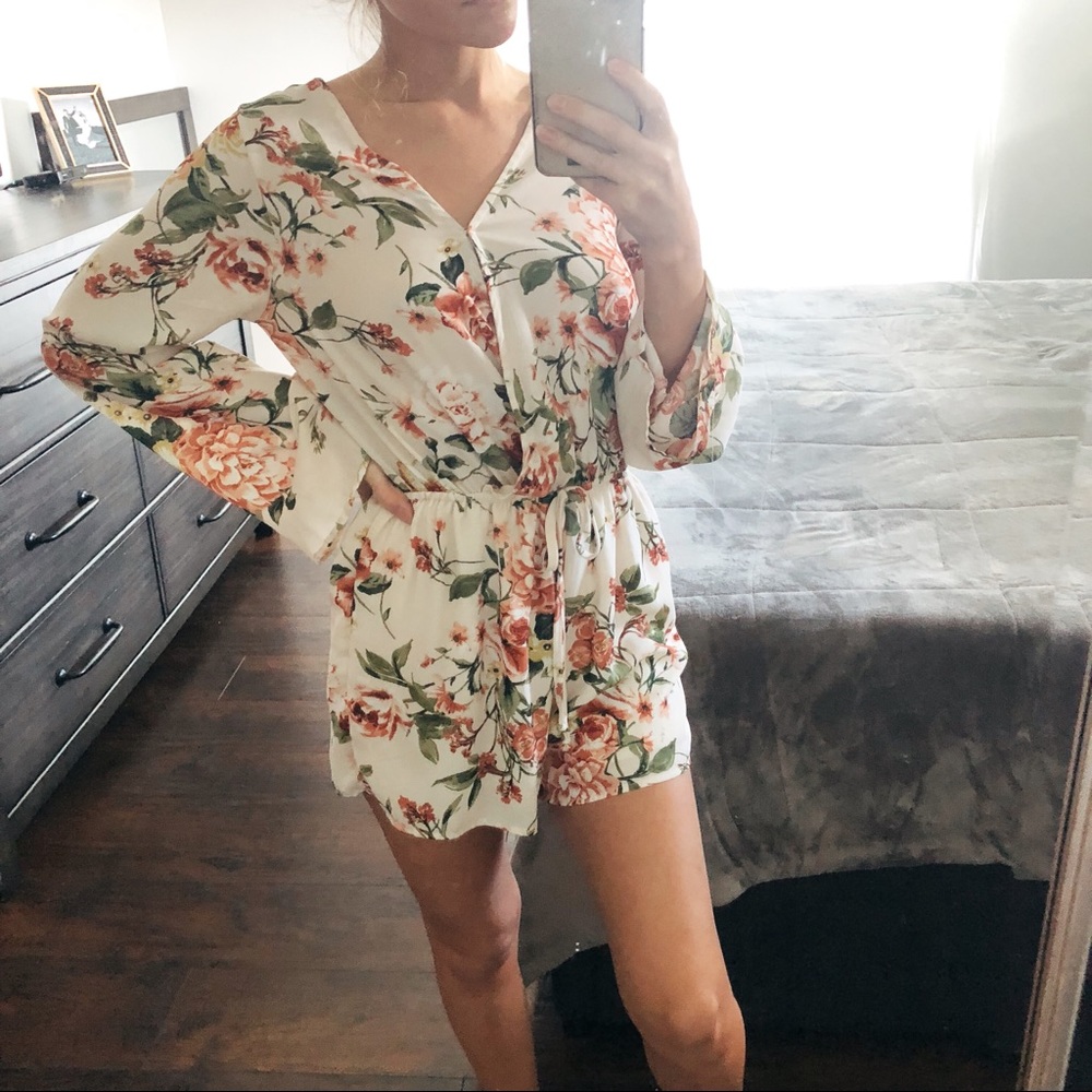 Floral romper - Picture 3 of 3